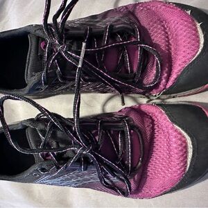 Women's Merrell Size 8 Pink and Black Athletic Barefoot Shoes